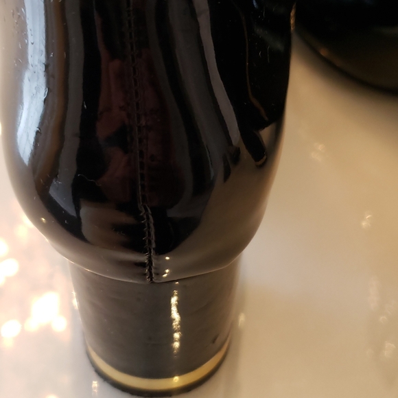 Patent leather booties - Picture 2 of 8